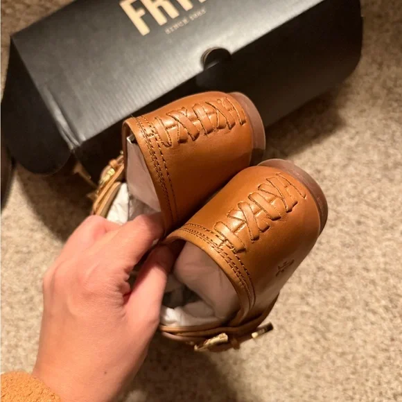 Elegant Tan Women's Mary Jane Shoes - Picture 3 of 7